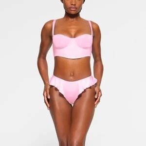 SKIMS Pink Bra
